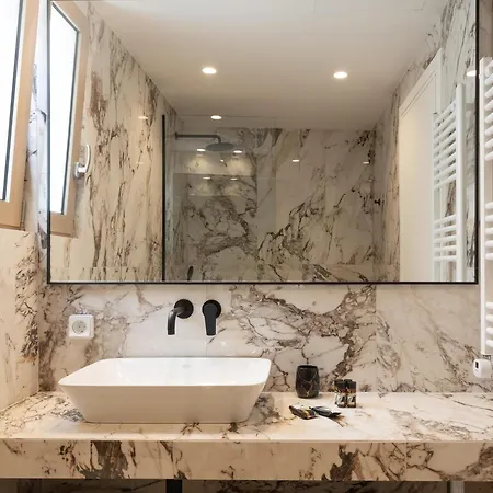 The 12th فندق Rhodes City